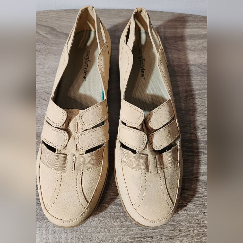 New COMFORTVIEW NEW  SHOES WOMEN'S BEIGE COLOR ALL MAN MADE MATERIAL SIZE 11